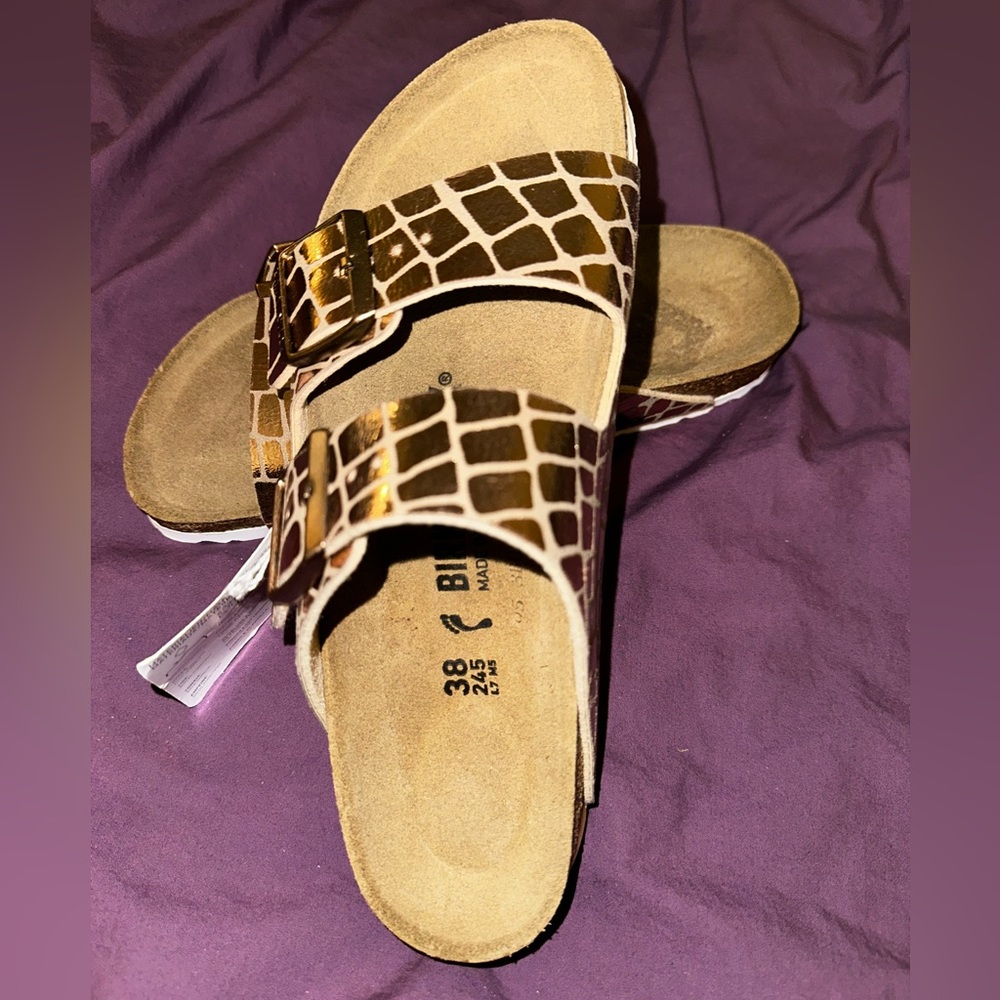 Birkenstocks Gator Gleam bronze size 38